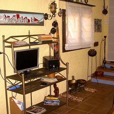 Euripides Studio Venkovský dům Isthmia