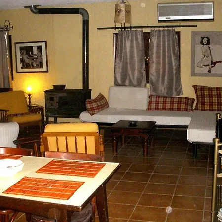 בית כפרי Euripides Studio איסטמיה